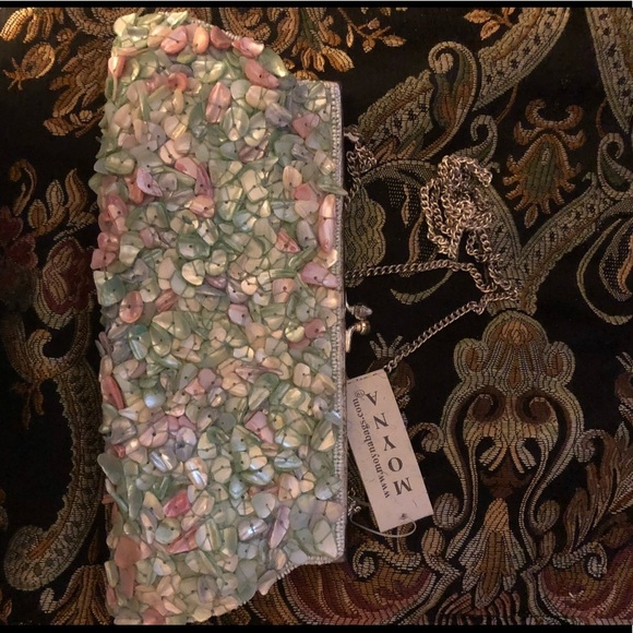 Monya Shell Handbag - Picture 3 of 5